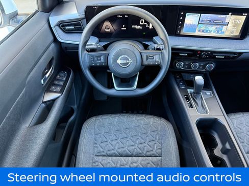 Certified 2025 Nissan Kicks SV image 22