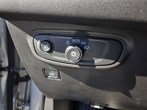 Used 2020 GMC Terrain SLE w/ Driver Convenience Package image 26