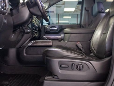 Used 2020 Chevrolet Silverado 2500 LTZ w/ LTZ Plus Package image 9