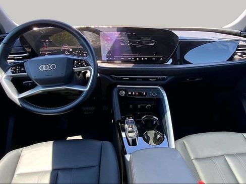 Used 2025 Audi Q5 Premium w/ Convenience Package AWD/4WD image 15