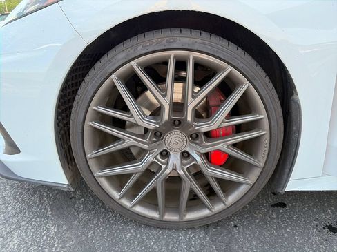 Used 2021 Chevrolet Corvette Stingray Premium Cpe w/ Z51 Performance Package RWD image 30