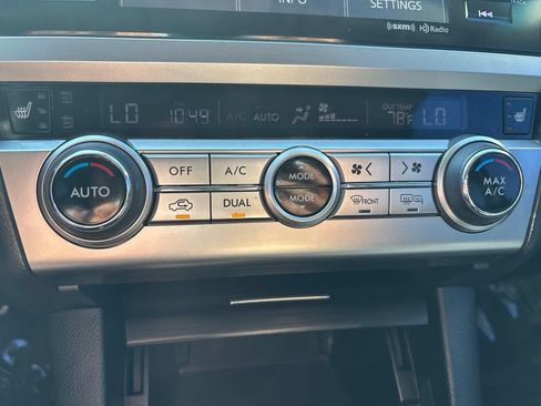 Used 2017 Subaru Outback 3.6R Limited AWD/4WD image 19
