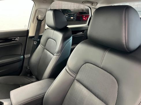 Used 2022 Honda Civic Touring image 17
