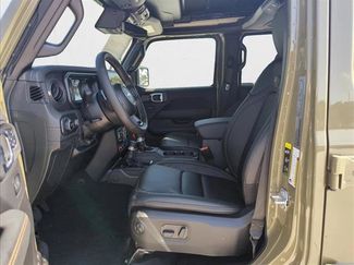 New 2025 Jeep Wrangler Unlimited Rubicon 392 video 4