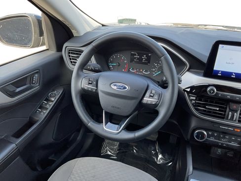 Used 2022 Ford Escape SE w/ SE Sport Appearance Package FWD image 11