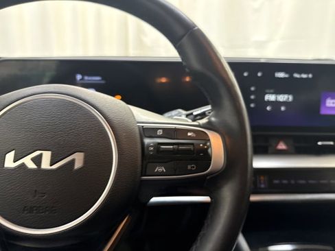 Certified 2023 Kia Sportage EX image 18