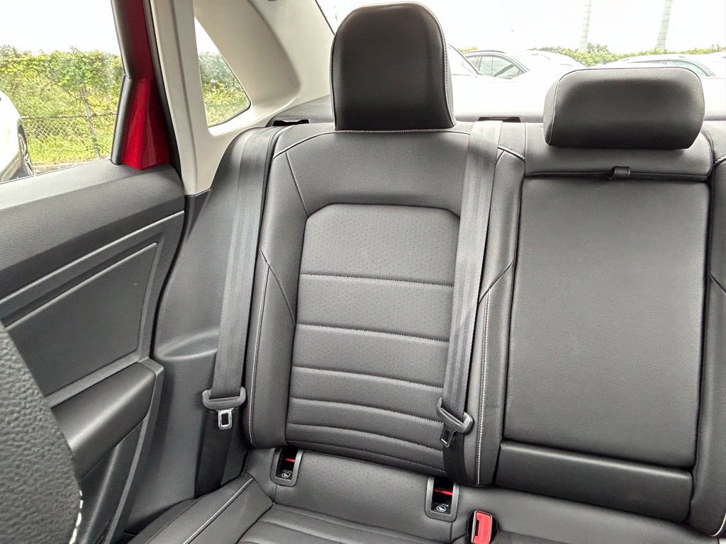 Used 2023 Volkswagen Jetta SE w/ Panoramic Sunroof Package FWD image 12