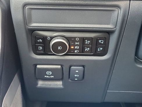 Used 2025 Ford F150 Platinum w/ Equipment Group 702A High AWD/4WD image 33