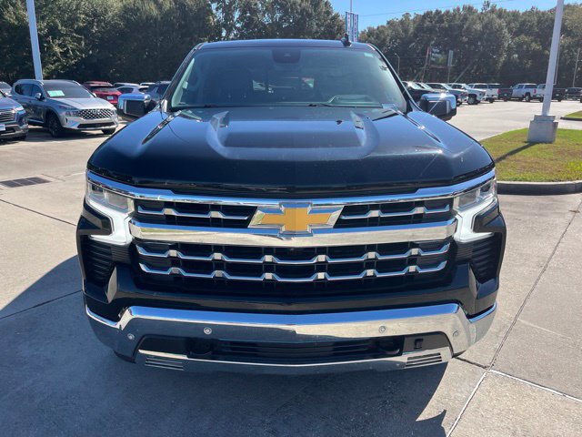 Used 2023 Chevrolet Silverado 1500 LTZ w/ Technology Package RWD image 11