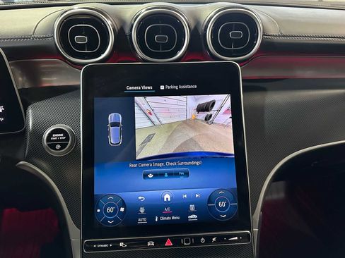 Used 2024 Mercedes-Benz GLC 300 4MATIC image 27