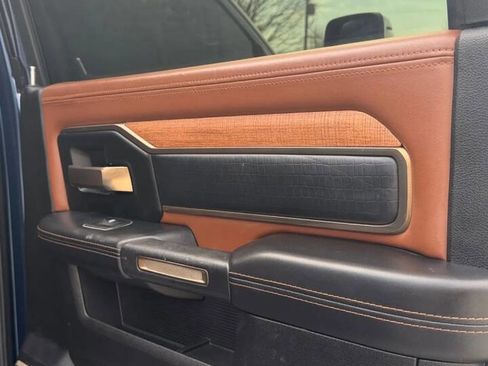 Used 2023 RAM 3500 Limited image 24