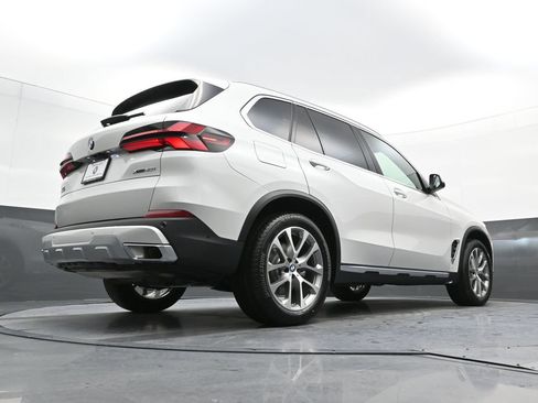 New 2026 BMW X5 xDrive40i AWD/4WD image 29