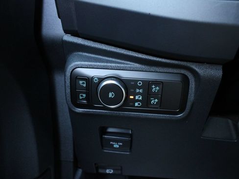 Used 2025 Ford Bronco Badlands AWD/4WD image 8