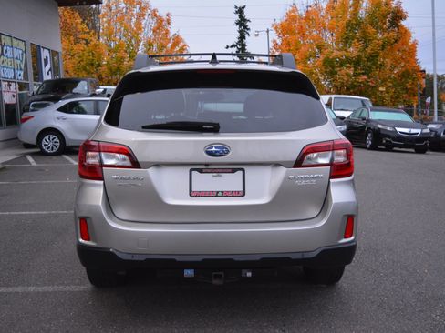 Used 2016 Subaru Outback 2.5i Limited image 6