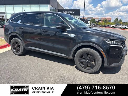 Used 2022 Kia Sorento LX AWD/4WD image 1