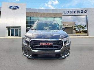 Used 2023 GMC Terrain SLE w/ Driver Convenience Package FWD video 2