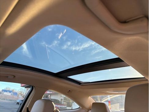 Used 2013 Mercedes-Benz C 250 Coupe w/ Multimedia Pkg image 21