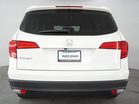 Used 2017 Honda Pilot EX image 8