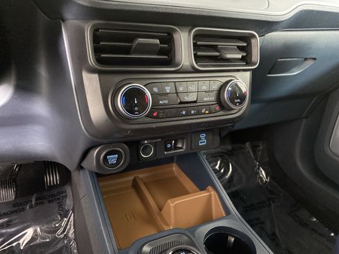 Used 2023 Ford Maverick Lariat w/ Lariat Luxury Package image 31