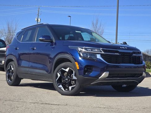 Used 2024 Kia Seltos EX image 1