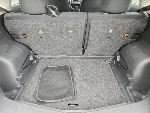 Used 2015 Nissan Versa Note SV FWD image 32