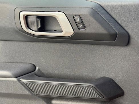 New 2026 Ford Bronco 4-Door image 17