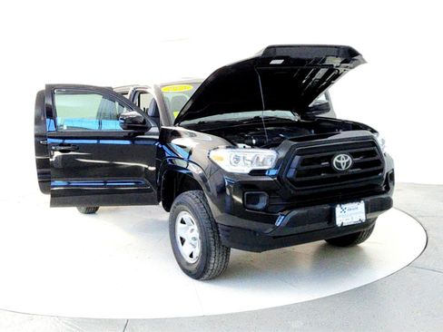 Certified 2021 Toyota Tacoma SR image 9