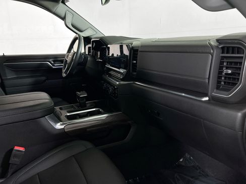 Used 2024 Chevrolet Silverado 1500 LTZ w/ LTZ Premium Package AWD/4WD image 29