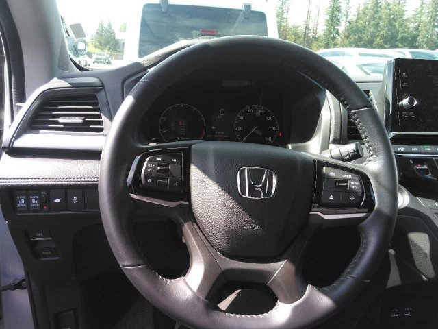 Used 2025 Honda Odyssey EX-L image 3