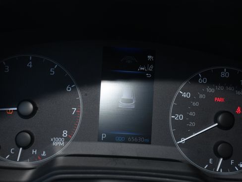 Used 2025 Toyota Corolla LE FWD image 13