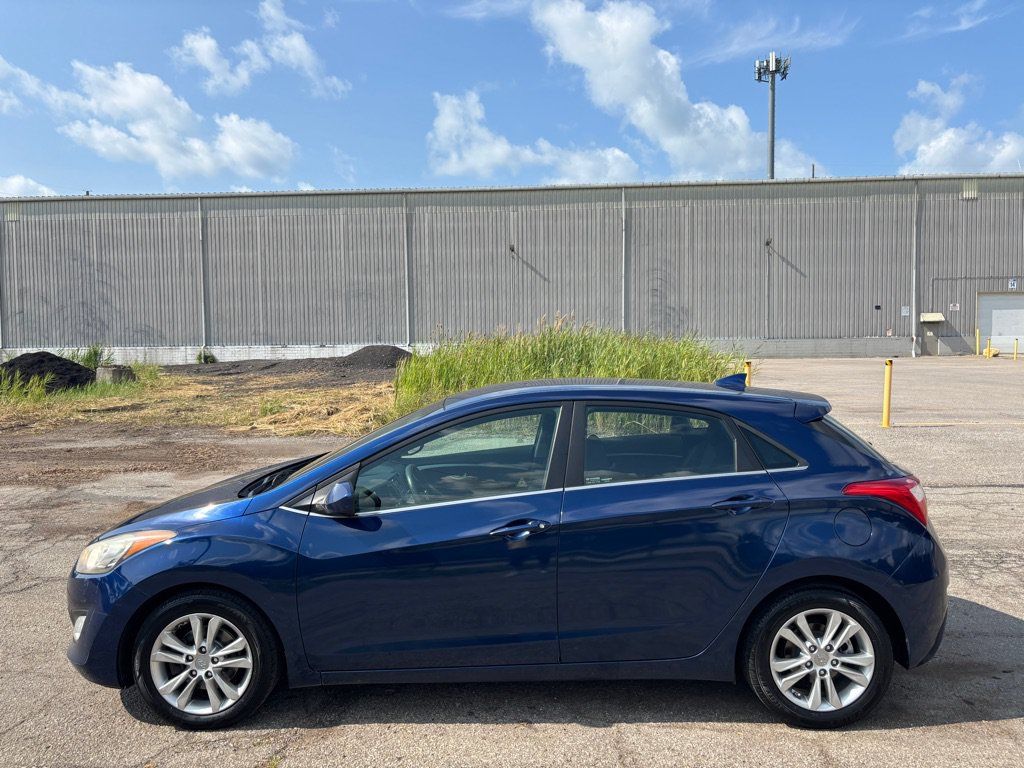 Used 2013 Hyundai Elantra GT FWD image 6