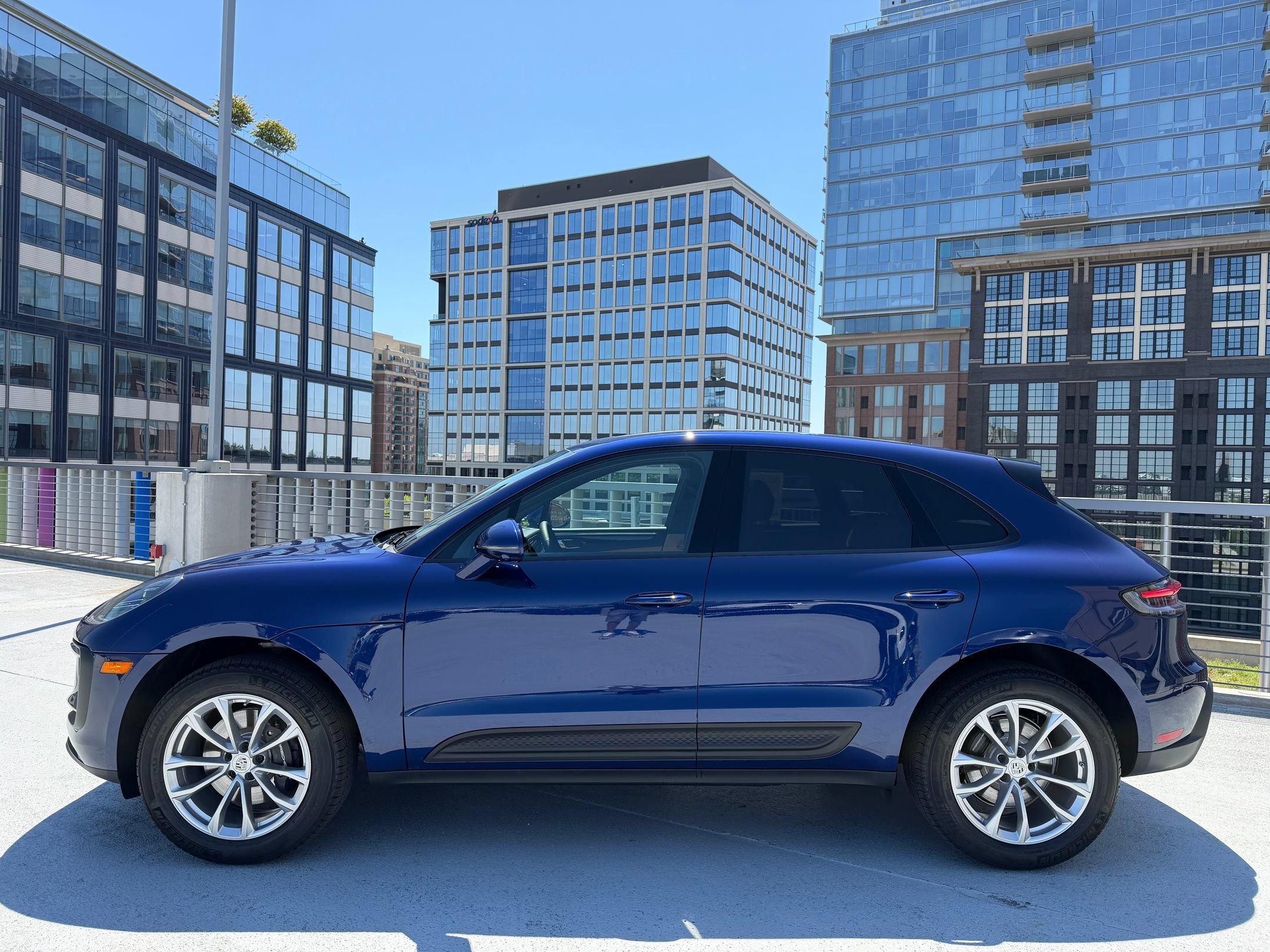 Used 2026 Porsche Macan AWD/4WD image 2