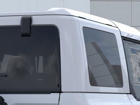 New 2025 Ford Bronco Badlands image 26