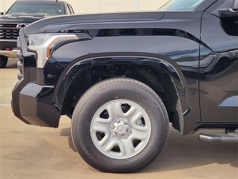 New 2026 Toyota Tundra SR image 5