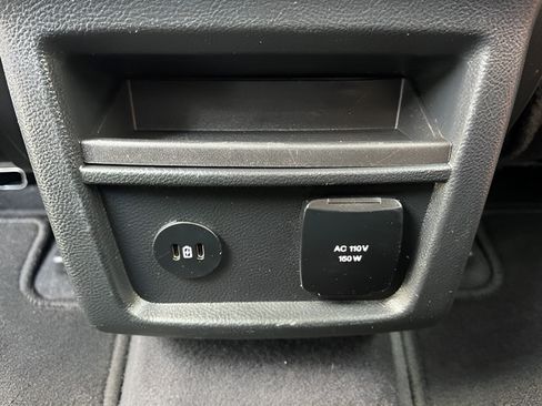 Used 2024 Ford Edge Titanium AWD/4WD image 34
