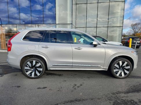 Certified 2024 Volvo XC90 T8 Plus image 7