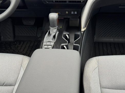 New 2026 Toyota Camry Hybrid image 10