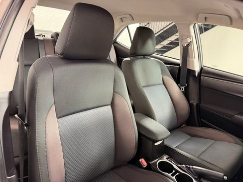 Used 2019 Toyota Corolla LE FWD image 23