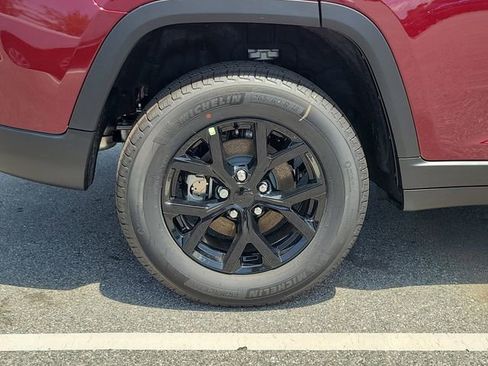 New 2026 Jeep Grand Cherokee Altitude RWD image 5