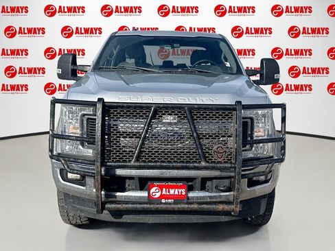 Used 2019 Ford F250 XLT w/ XLT Value Package image 2