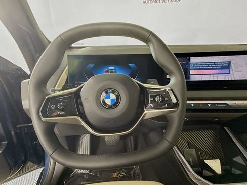 Used 2025 BMW X3 xDrive30i w/ Premium Package image 11