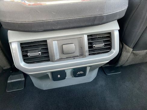 Used 2023 Ford F150 Lariat image 17