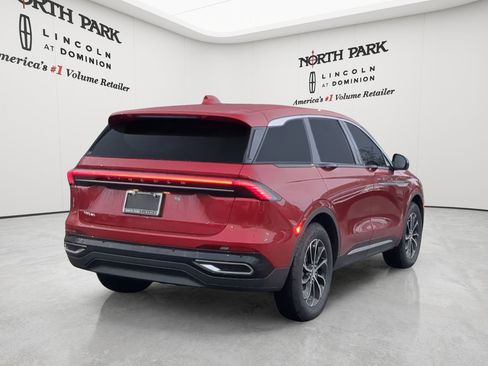 New 2026 Lincoln Nautilus Premier AWD/4WD image 3
