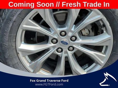 Certified 2020 Ford Explorer XLT w/ Equipment Group 202A AWD/4WD image 9