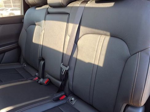 New 2025 MAZDA CX-70 Plug-In Hybrid w/ Premium Pkg image 8