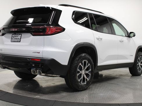New 2026 GMC Acadia AT4 w/ Luxury Package AWD/4WD image 11