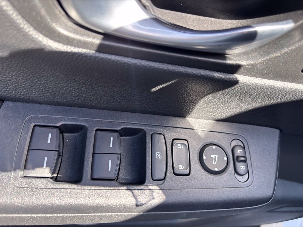 Used 2025 Honda CR-V Sport-L image 19