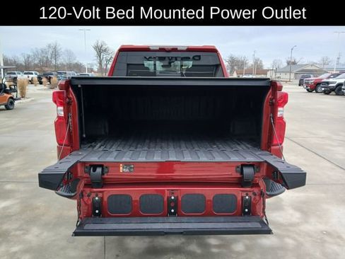 Certified 2022 Chevrolet Silverado 1500 High Country w/ Technology Package image 19