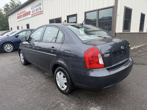 Used 2011 Hyundai Accent GLS FWD image 6
