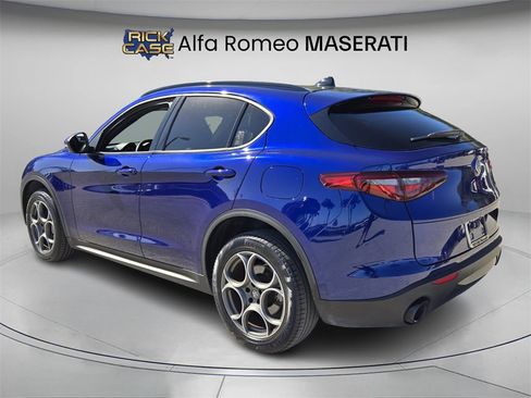 Used 2023 Alfa Romeo Stelvio Sprint image 7